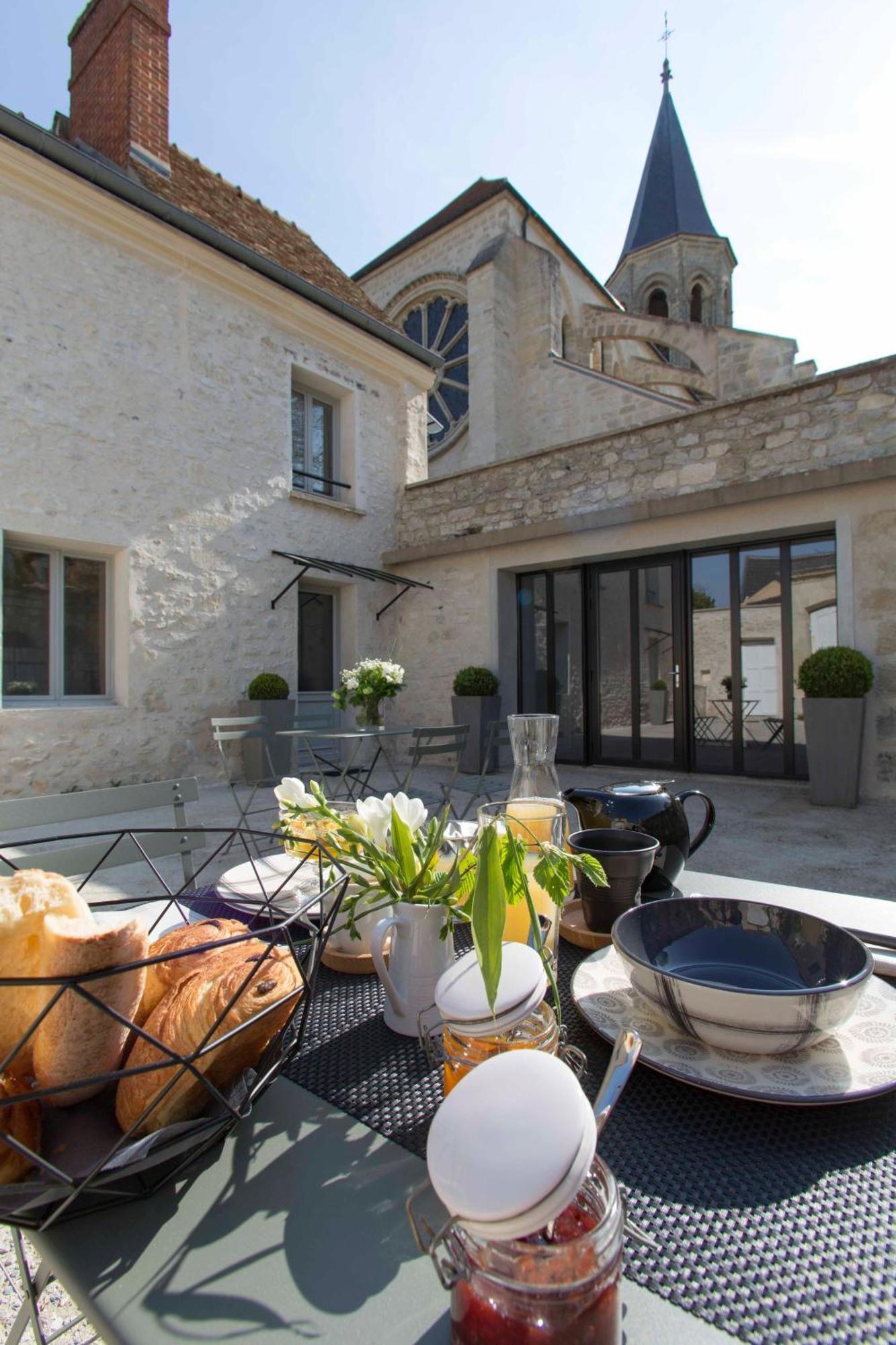 Le Presbytere De Thiverval Extérieur photo